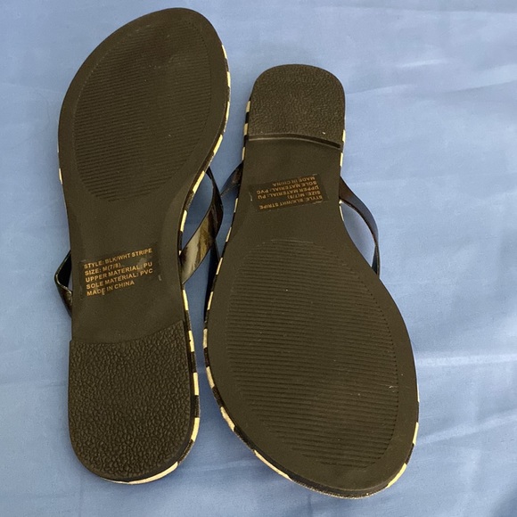 Sole Mates Distressed Flat Sandals - Picture 3 of 5